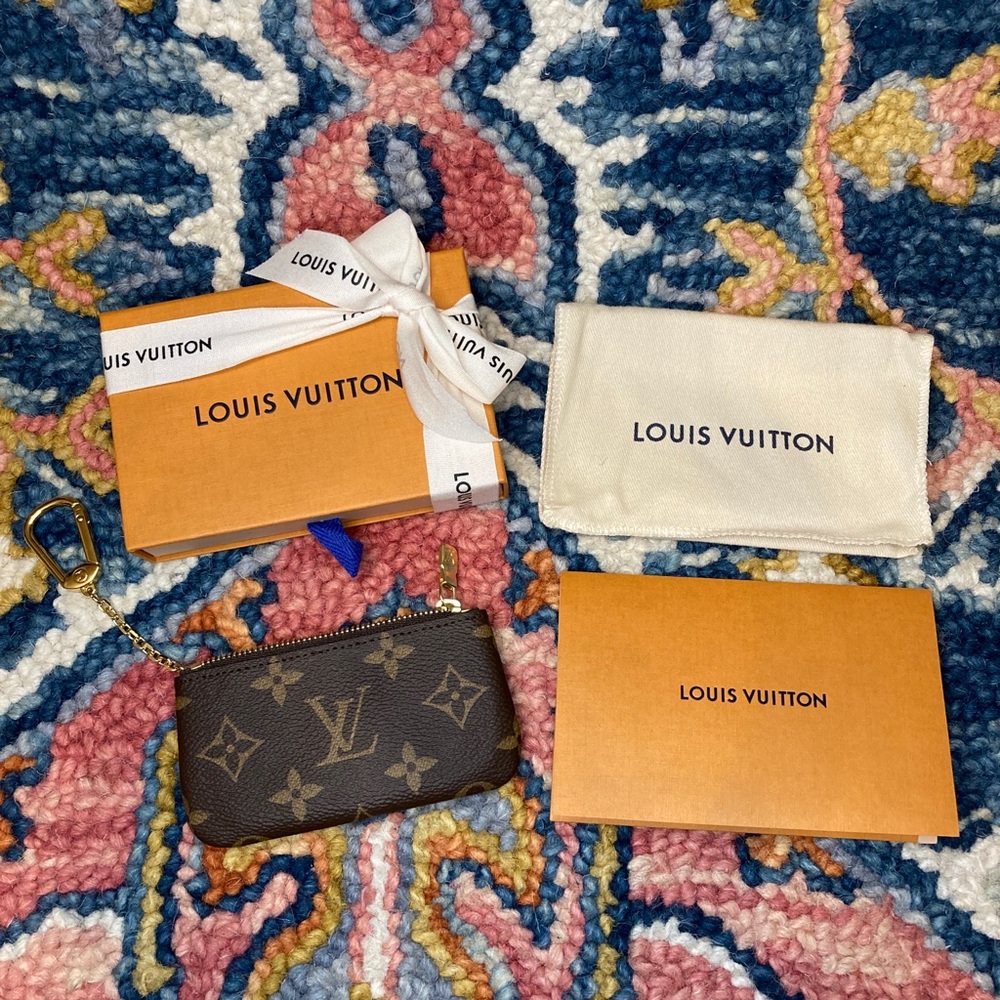 Louis Vuitton Monogram Key Pouch Cles Wallet